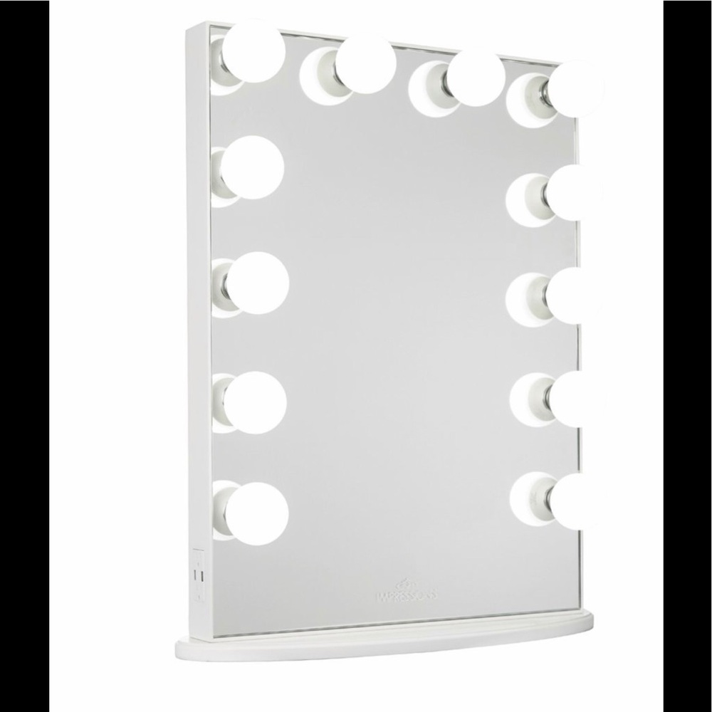 Impressions Vanity Hollywood Glow Mirror